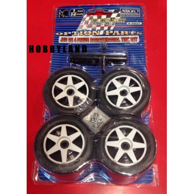 RADIAL TIRE SET ( ON ROAD ) WHITE - 1/14 SCALE
